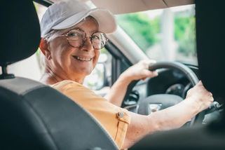 Nejlepší vozy pro seniory: Tato levná nová auta se hodí obzvláště pro starší řidiče - MotorGuru.cz